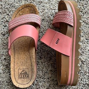 Women’s REEF Sandals, size 7, rose/blush color
